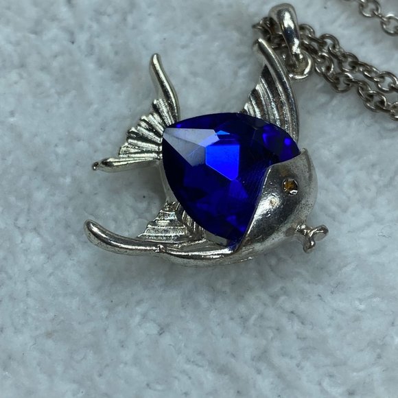 Necklace Brilliant Blue Jelly Belly Fish Pendant Silver Color 16-inch Chain - Picture 7 of 12